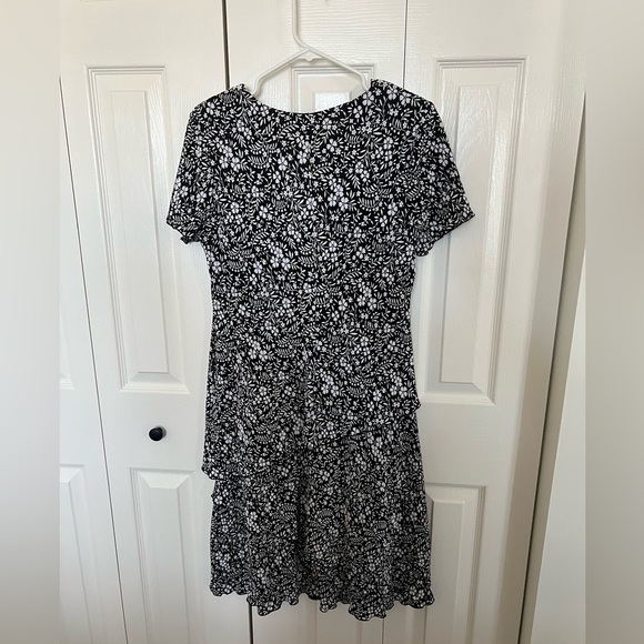 B&W RUFFLE DRESS - Picture 4 of 4